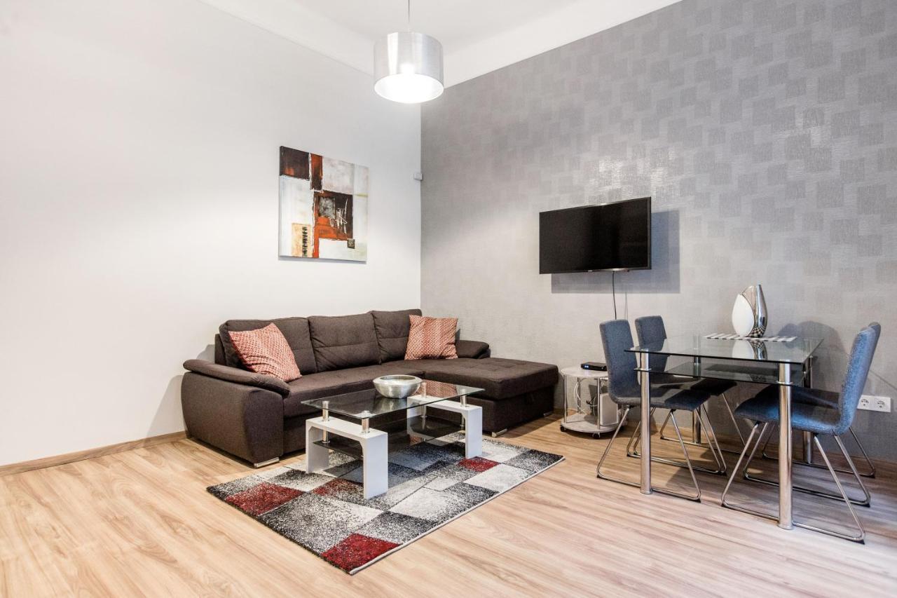 Quiet Nest In The Bustling Centre Of Budapest Luaran gambar